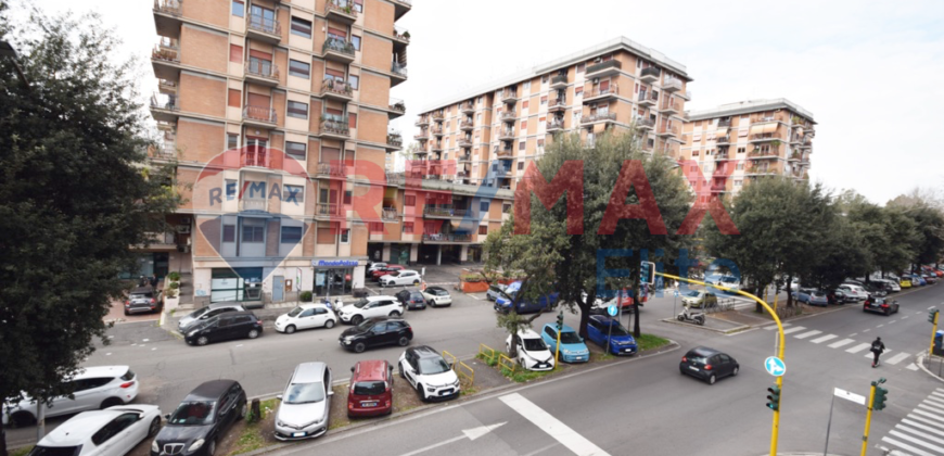 Appartamento in vendita a Roma zona Marconi (pe003)